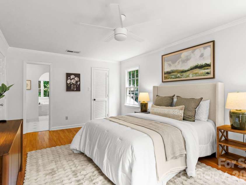 5901 Grosner Place, Charlotte, NC 28211.  MLS# CAR4391756, YatesRealty ID 42575. 