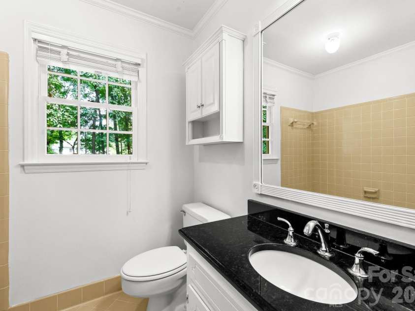 5901 Grosner Place, Charlotte, NC 28211.  MLS# CAR4391756, YatesRealty ID 42575. 