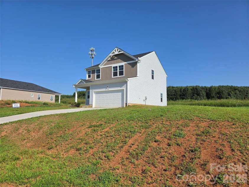 128 Sanders Way, Statesville, NC 28625.  MLS# CAR4404168, YatesRealty ID 42576. Side