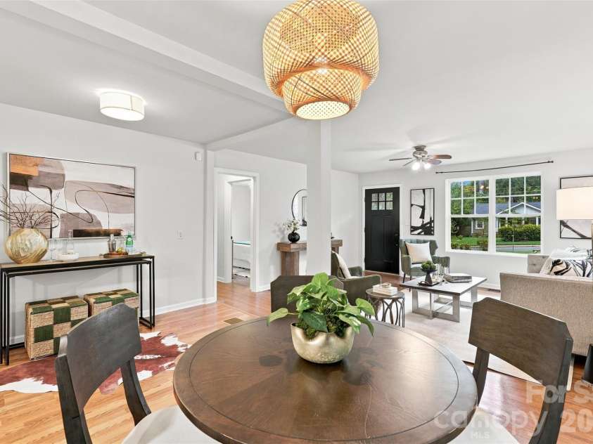 1815 Arnold Drive, Charlotte, NC 28205.  MLS# CAR4409819, YatesRealty ID 42577. 