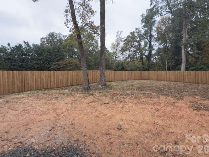 125 Randstone Court, Charlotte, NC 28211.  MLS# CAR4329471, YatesRealty ID 4258. Some Images Amy include virtual enhancements to illustrate potential features. - Privacy Fence Included.