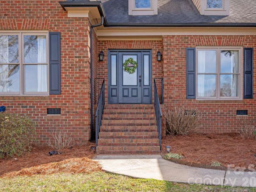 7049 High Meadow Drive, Weddington, NC 28104.  MLS# CAR4349099, YatesRealty ID 4258. 