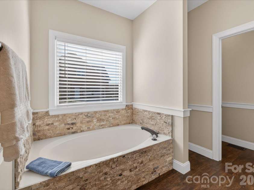 7049 High Meadow Drive, Weddington, NC 28104.  MLS# CAR4349099, YatesRealty ID 4258. 