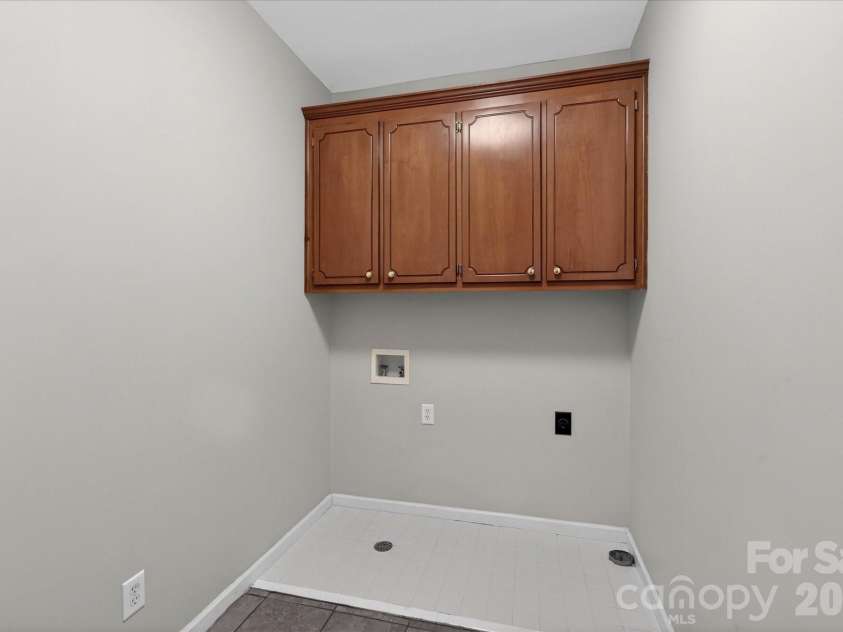 7049 High Meadow Drive, Weddington, NC 28104.  MLS# CAR4349099, YatesRealty ID 4258. 