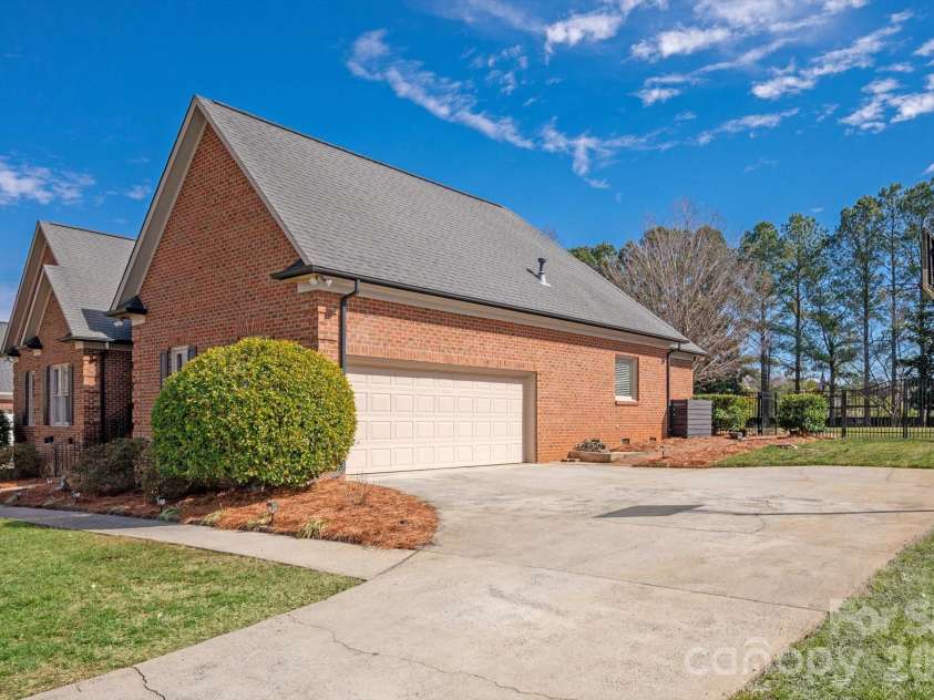 7049 High Meadow Drive, Weddington, NC 28104.  MLS# CAR4349099, YatesRealty ID 4258. 