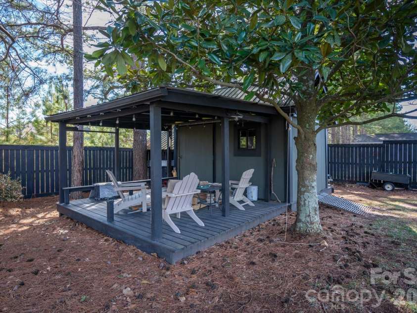7049 High Meadow Drive, Weddington, NC 28104.  MLS# CAR4349099, YatesRealty ID 4258. 