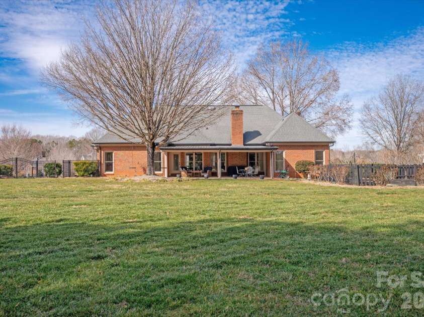 7049 High Meadow Drive, Weddington, NC 28104.  MLS# CAR4349099, YatesRealty ID 4258. 