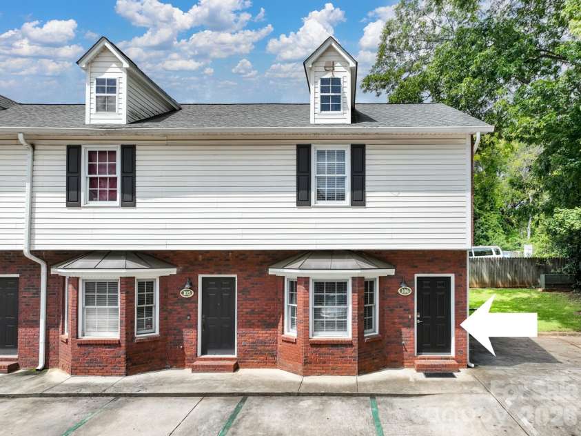 403 Wilson Street, Rock Hill, SC 29730.  MLS# CAR4410529, YatesRealty ID 42583. End unit