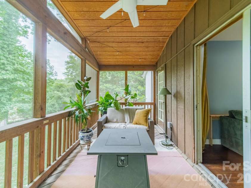 322 Grady Drive, Rock Hill, SC 29732.  MLS# CAR4407267, YatesRealty ID 42585. 
