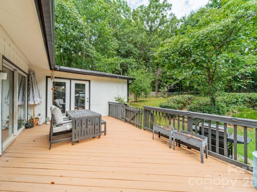 322 Grady Drive, Rock Hill, SC 29732.  MLS# CAR4407267, YatesRealty ID 42585. 