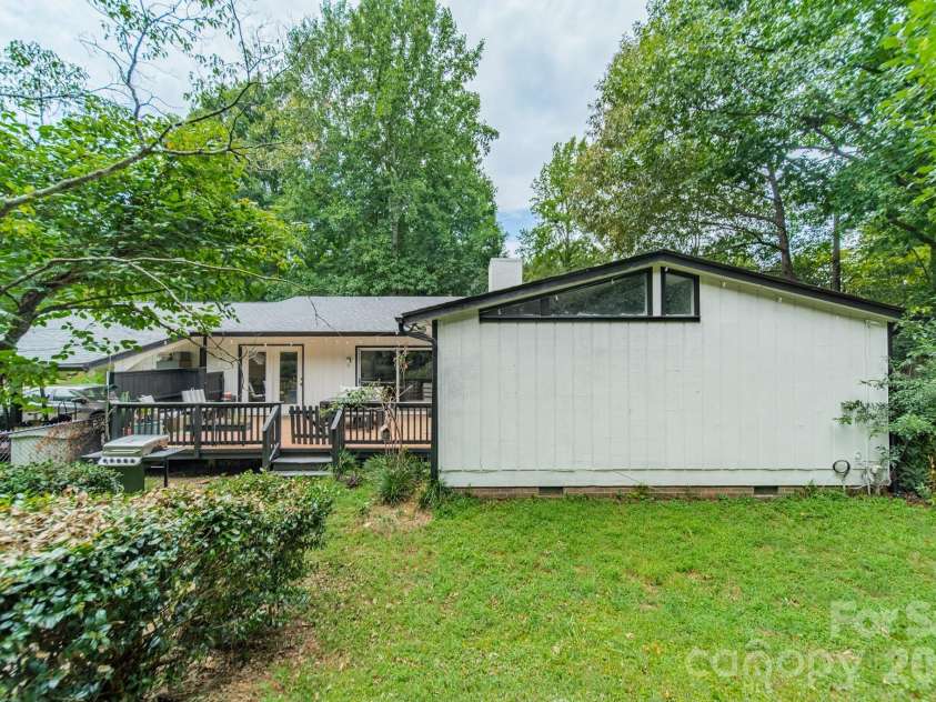 322 Grady Drive, Rock Hill, SC 29732.  MLS# CAR4407267, YatesRealty ID 42585. 