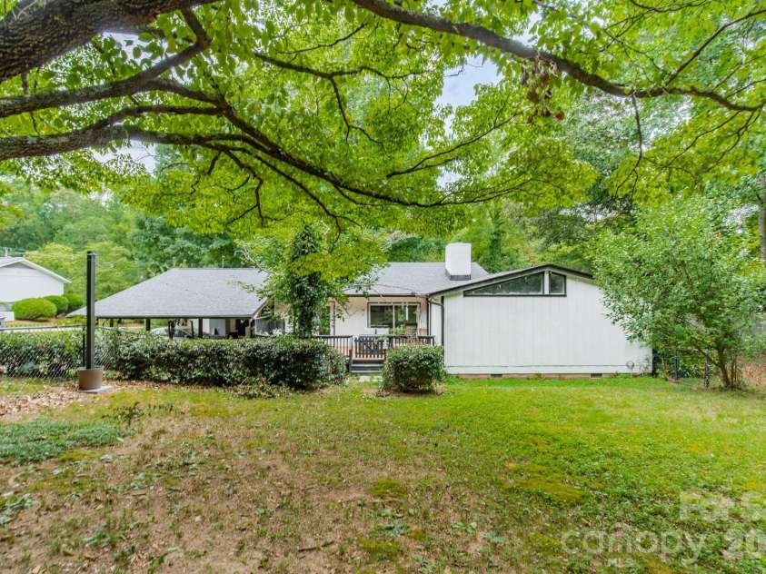 322 Grady Drive, Rock Hill, SC 29732.  MLS# CAR4407267, YatesRealty ID 42585. 