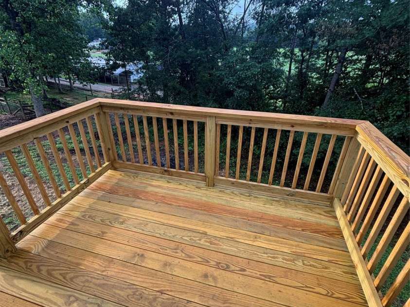 3253 Capital Court, Lenoir, NC 28645.  MLS# CAR4398003, YatesRealty ID 42586. 