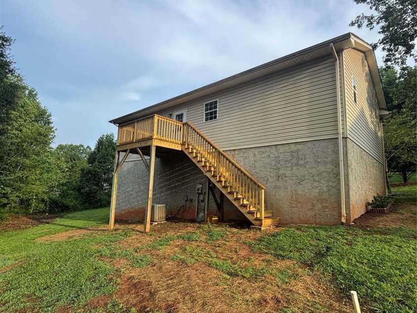 3253 Capital Court, Lenoir, NC 28645.  MLS# CAR4398003, YatesRealty ID 42586. 