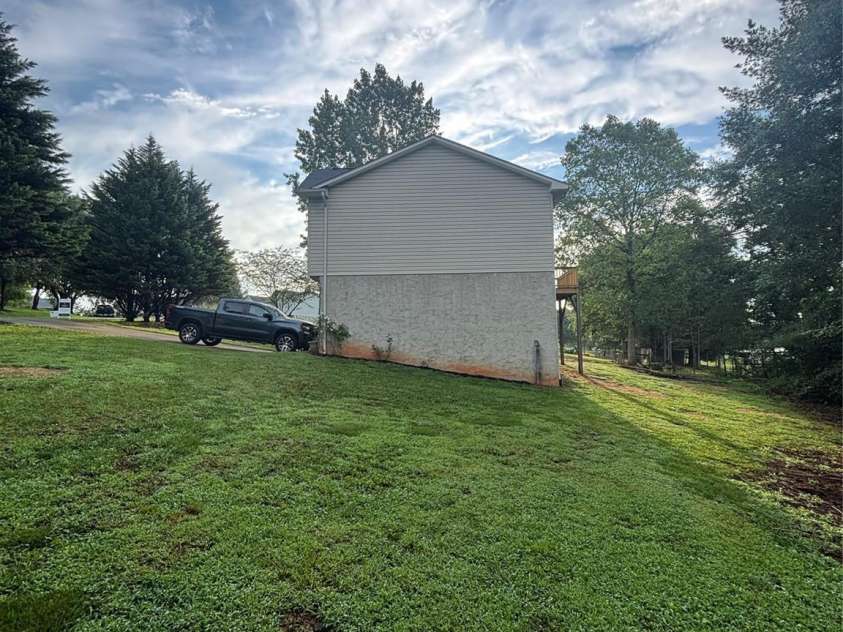 3253 Capital Court, Lenoir, NC 28645.  MLS# CAR4398003, YatesRealty ID 42586. 