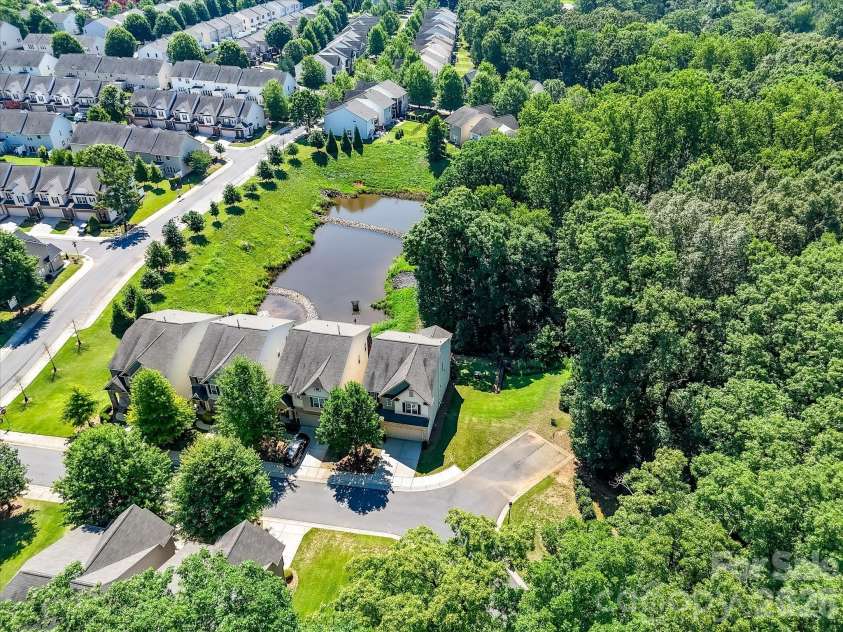 1806 Sunchaser Lane, Charlotte, NC 28210.  MLS# CAR4407057, YatesRealty ID 42588. 
