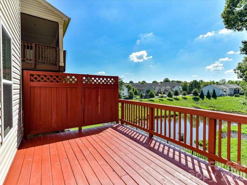 1806 Sunchaser Lane, Charlotte, NC 28210.  MLS# CAR4407057, YatesRealty ID 42588. Deck