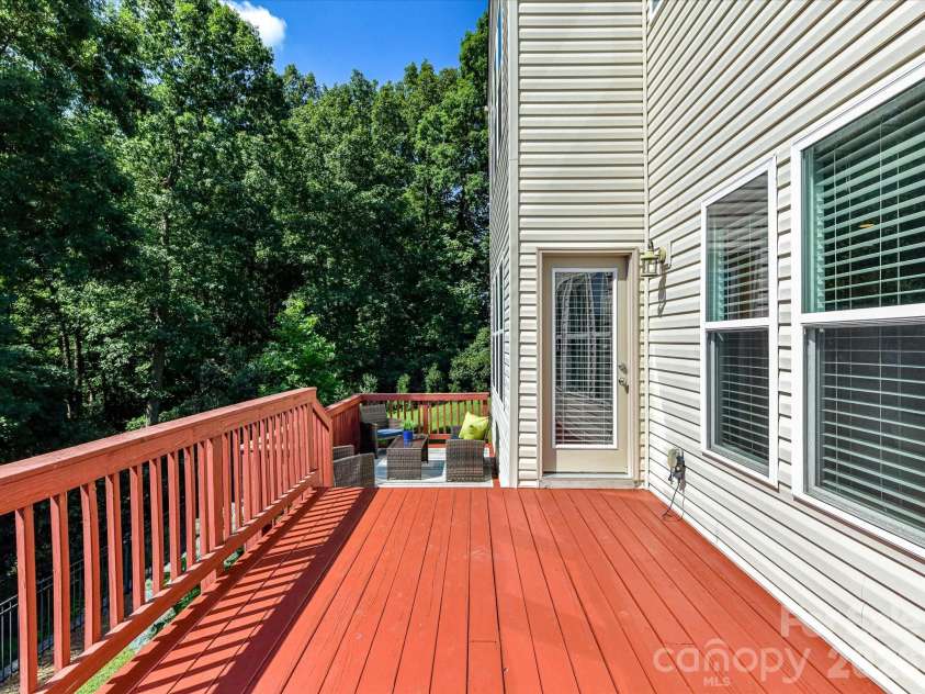 1806 Sunchaser Lane, Charlotte, NC 28210.  MLS# CAR4407057, YatesRealty ID 42588. Deck