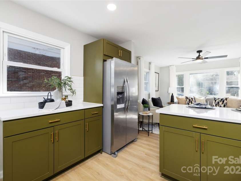 4308 Welling Avenue, Charlotte, NC 28208.  MLS# CAR4230616, YatesRealty ID 4259. 