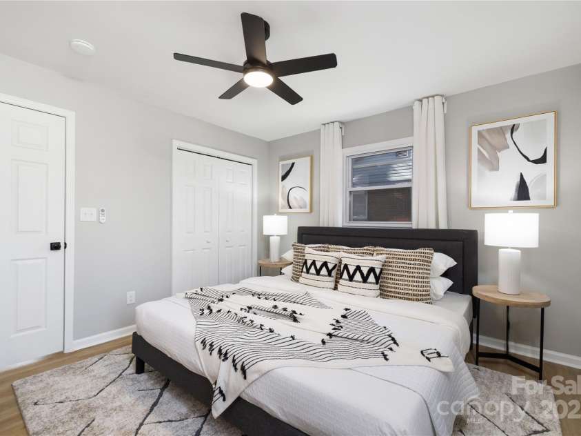 4308 Welling Avenue, Charlotte, NC 28208.  MLS# CAR4230616, YatesRealty ID 4259. 