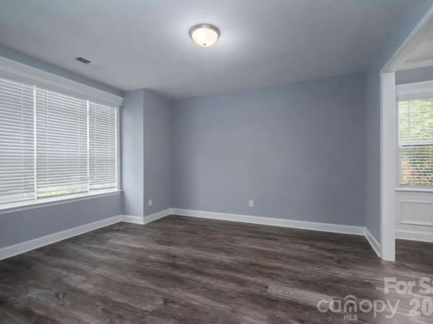 955 Robinson Road, Gastonia, NC 28056.  MLS# CAR4407272, YatesRealty ID 42590. 
