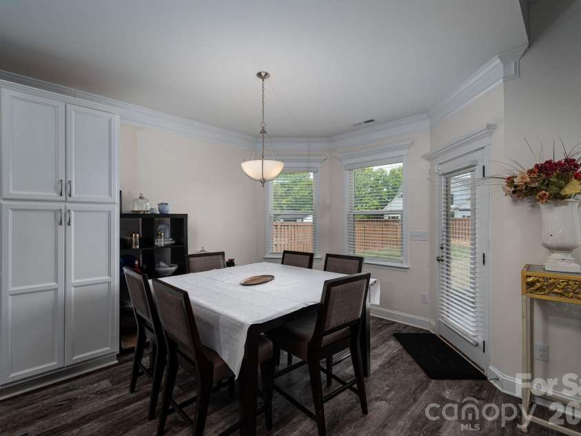 955 Robinson Road, Gastonia, NC 28056.  MLS# CAR4407272, YatesRealty ID 42590. 