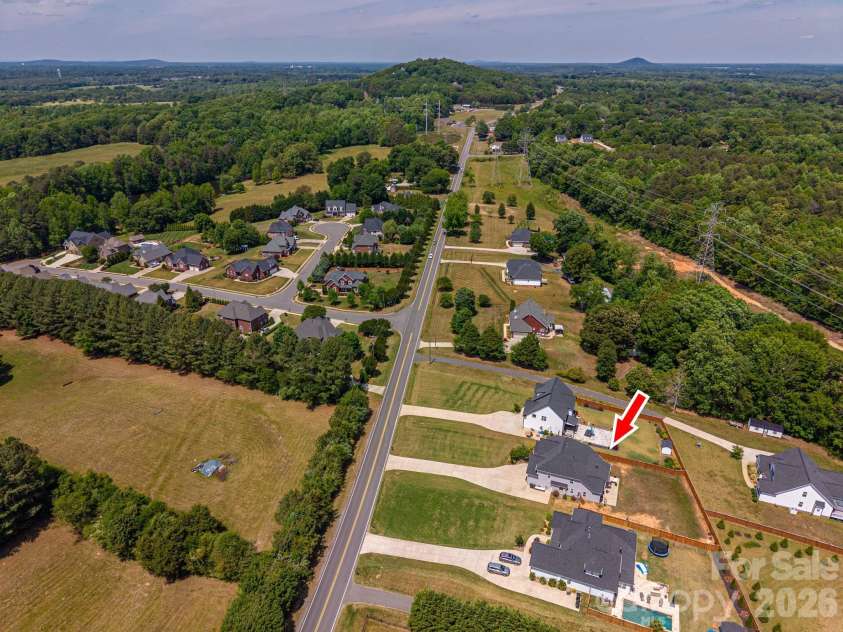 955 Robinson Road, Gastonia, NC 28056.  MLS# CAR4407272, YatesRealty ID 42590. 