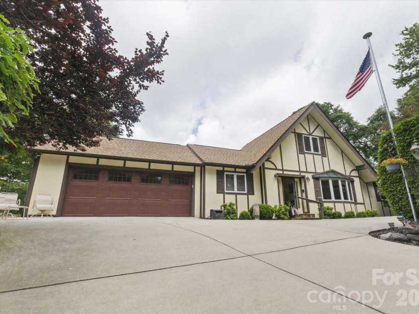 2484 Connestee Trail, Brevard, NC 28712.  MLS# CAR4410483, YatesRealty ID 42591. 