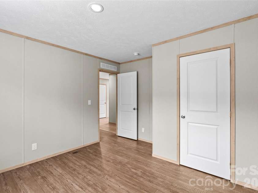1080 Memorial Highway, Harmony, NC 28634.  MLS# CAR4404711, YatesRealty ID 42593. 