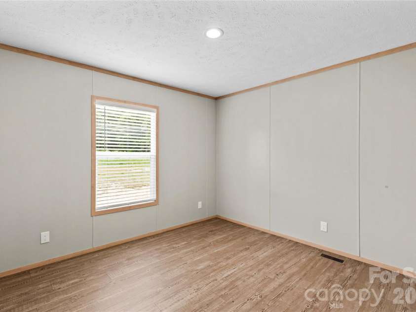 1080 Memorial Highway, Harmony, NC 28634.  MLS# CAR4404711, YatesRealty ID 42593. 