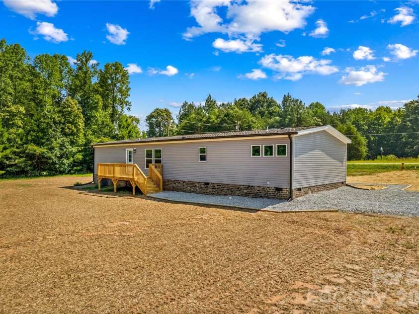 1080 Memorial Highway, Harmony, NC 28634.  MLS# CAR4404711, YatesRealty ID 42593. 