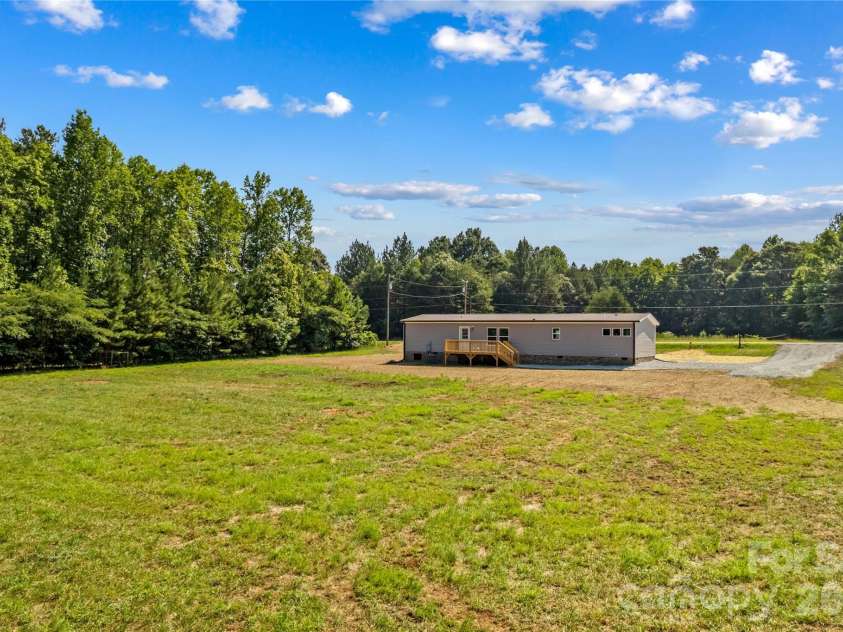 1080 Memorial Highway, Harmony, NC 28634.  MLS# CAR4404711, YatesRealty ID 42593. 