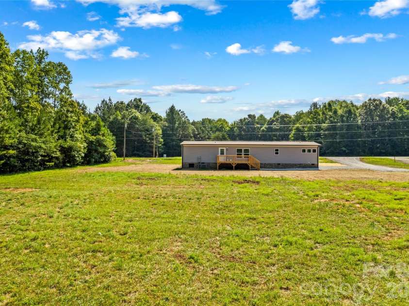 1080 Memorial Highway, Harmony, NC 28634.  MLS# CAR4404711, YatesRealty ID 42593. 