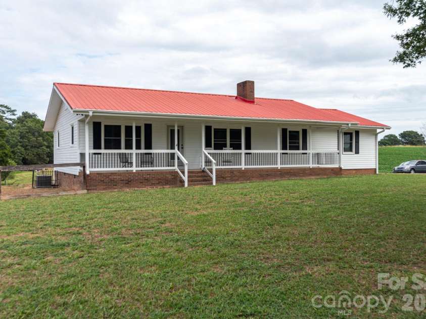 4505 Highway 218 Highway, Monroe, NC 28110.  MLS# CAR4403372, YatesRealty ID 42594. 