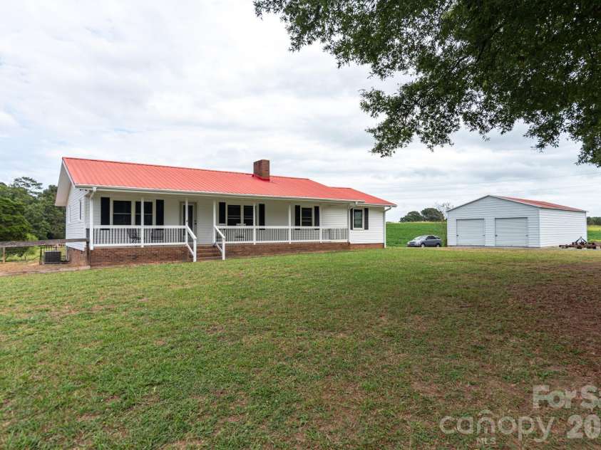 4505 Highway 218 Highway, Monroe, NC 28110.  MLS# CAR4403372, YatesRealty ID 42594. 