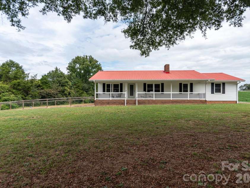 4505 Highway 218 Highway, Monroe, NC 28110.  MLS# CAR4403372, YatesRealty ID 42594. 