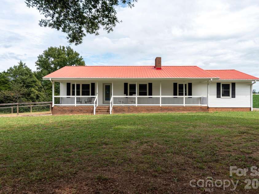 4505 Highway 218 Highway, Monroe, NC 28110.  MLS# CAR4403372, YatesRealty ID 42594. 