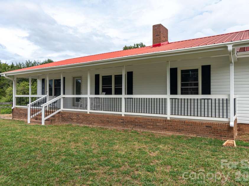 4505 Highway 218 Highway, Monroe, NC 28110.  MLS# CAR4403372, YatesRealty ID 42594. 