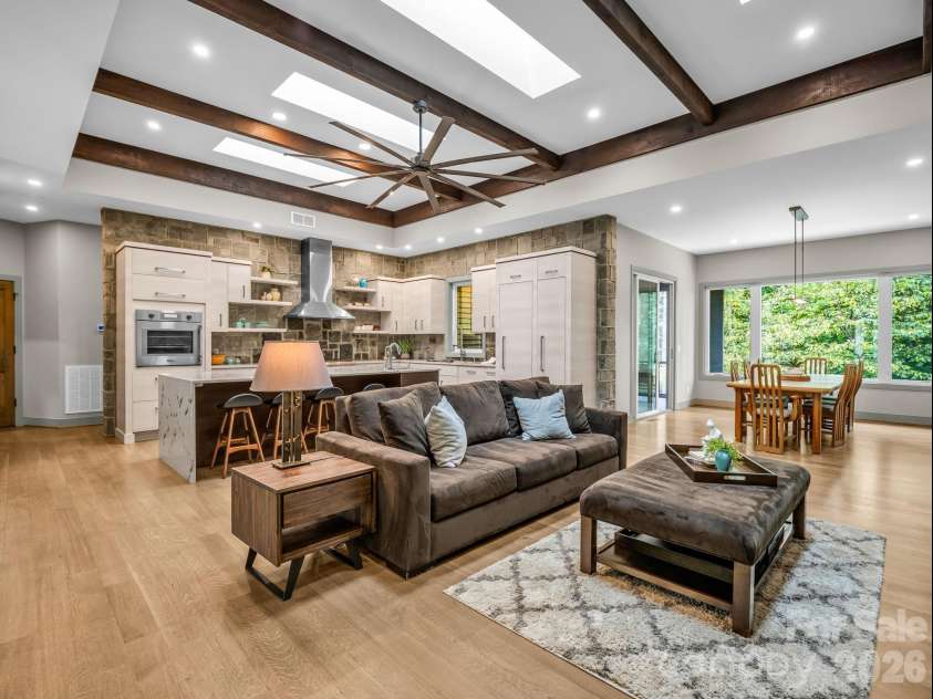 55 Pheasant Branch Court, Hendersonville, NC 28739.  MLS# CAR4406624, YatesRealty ID 42595. 