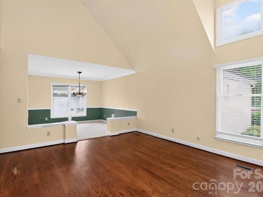 10316 Johns Towne Drive, Charlotte, NC 28210.  MLS# CAR4378149, YatesRealty ID 42598. 