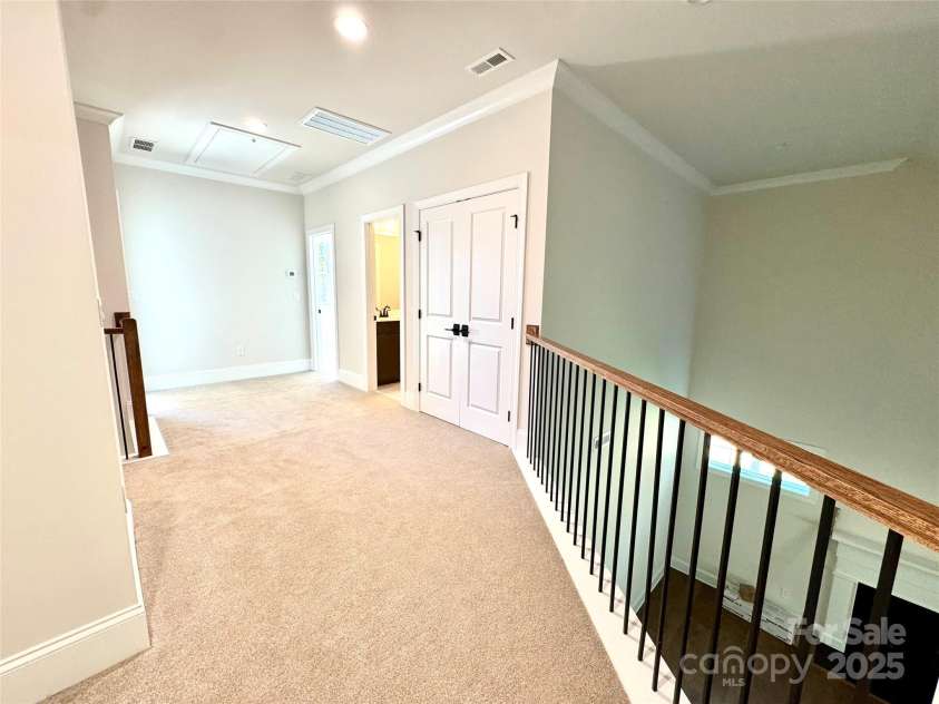 125 Crestview Lane, Troutman, NC 28166.  MLS# CAR4281585, YatesRealty ID 426. 