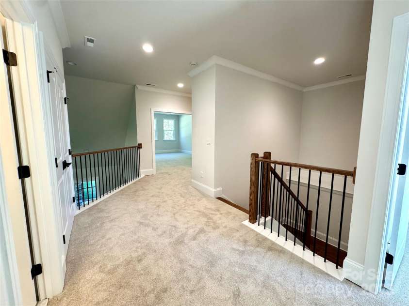 125 Crestview Lane, Troutman, NC 28166.  MLS# CAR4281585, YatesRealty ID 426. 