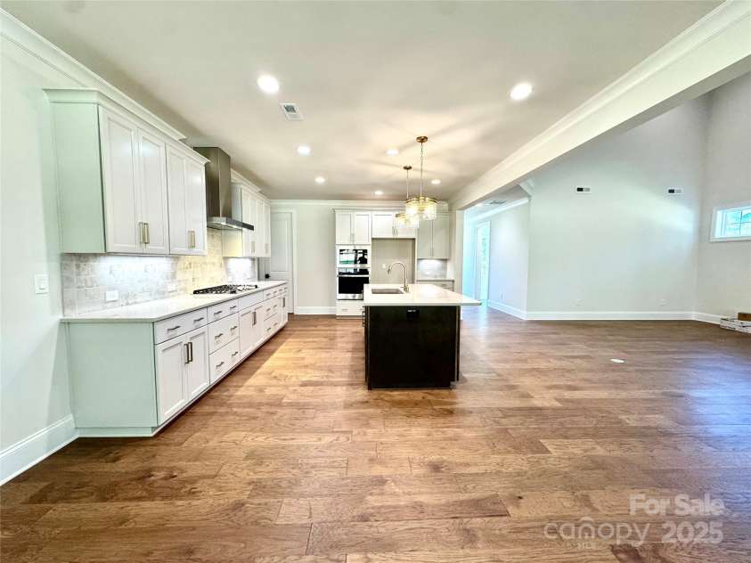 125 Crestview Lane, Troutman, NC 28166.  MLS# CAR4281585, YatesRealty ID 426. 