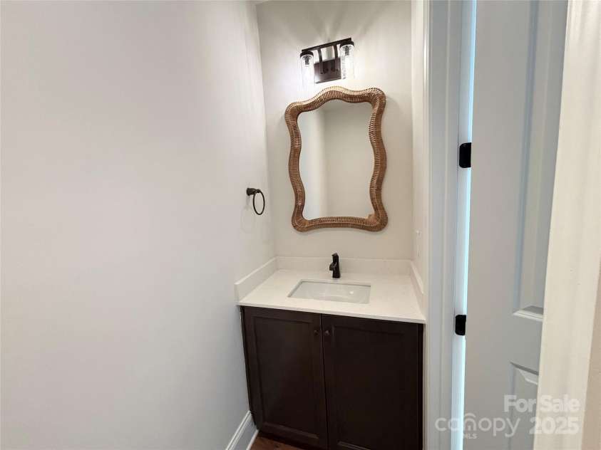 125 Crestview Lane, Troutman, NC 28166.  MLS# CAR4281585, YatesRealty ID 426. 