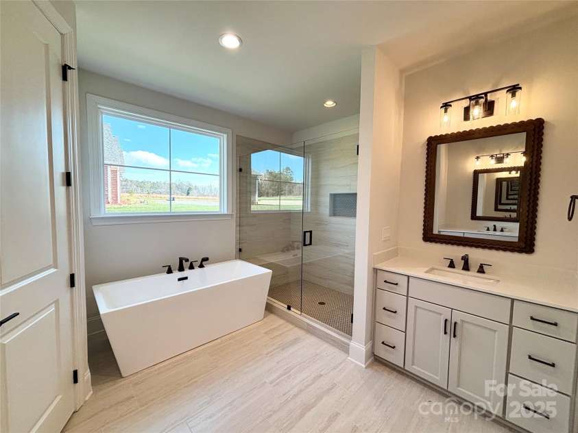 125 Crestview Lane, Troutman, NC 28166.  MLS# CAR4281585, YatesRealty ID 426. 