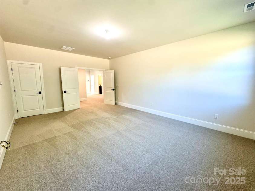 125 Crestview Lane, Troutman, NC 28166.  MLS# CAR4281585, YatesRealty ID 426. 