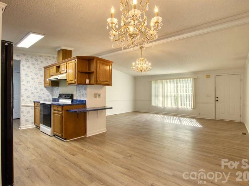 150 Orindawood Road, McConnells, SC 29726.  MLS# CAR4333336, YatesRealty ID 4260. Family Room from Breakfast Nook