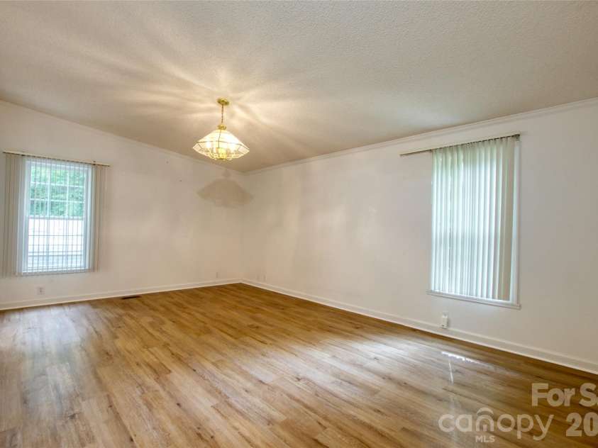 150 Orindawood Road, McConnells, SC 29726.  MLS# CAR4333336, YatesRealty ID 4260. Primary Bedroom