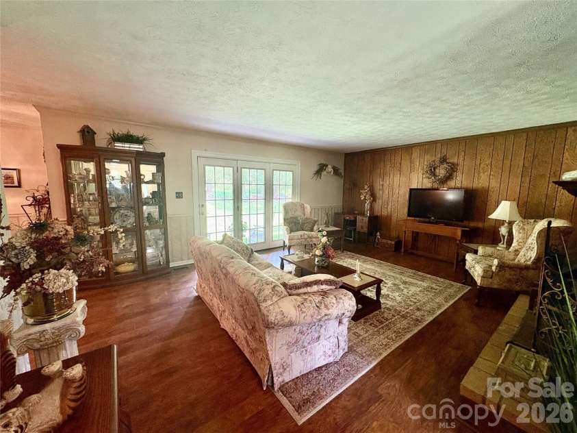 11 Thornberry Drive, Alexander, NC 28701.  MLS# CAR4412577, YatesRealty ID 42601. 