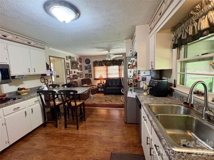 11 Thornberry Drive, Alexander, NC 28701.  MLS# CAR4412577, YatesRealty ID 42601. 